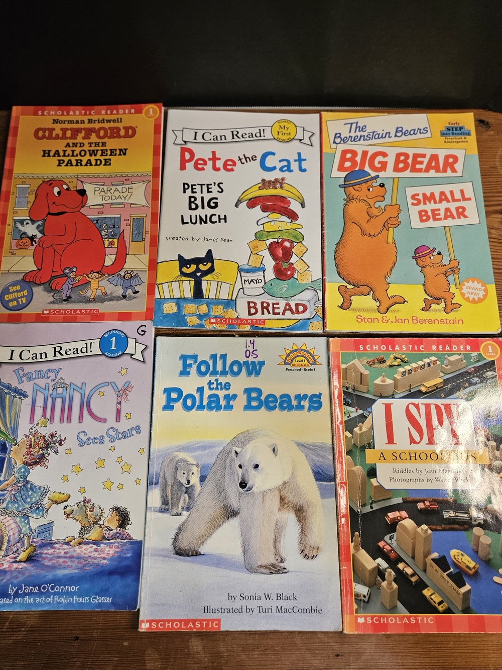 Assorted Children’s Scholastic Reader Books - Level 1 Readers